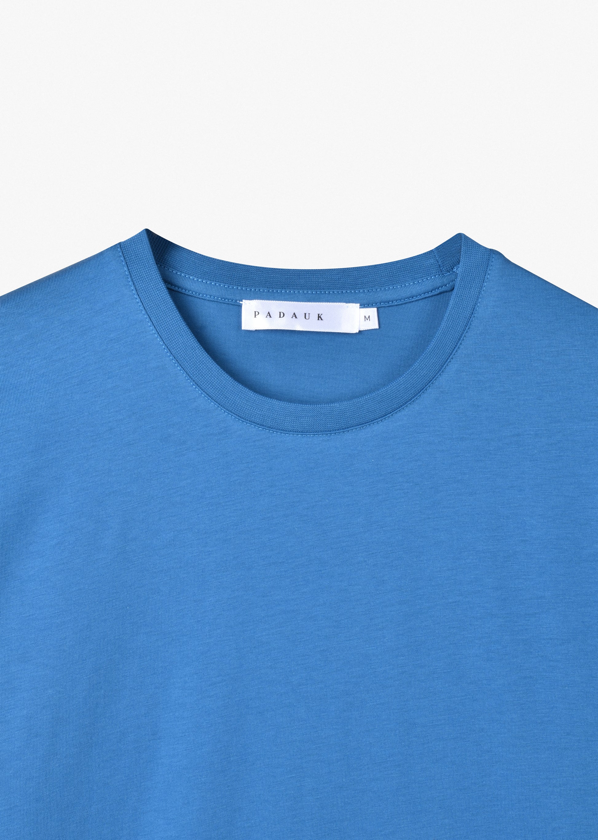 BASIC SLIM-FIT T-SHIRT