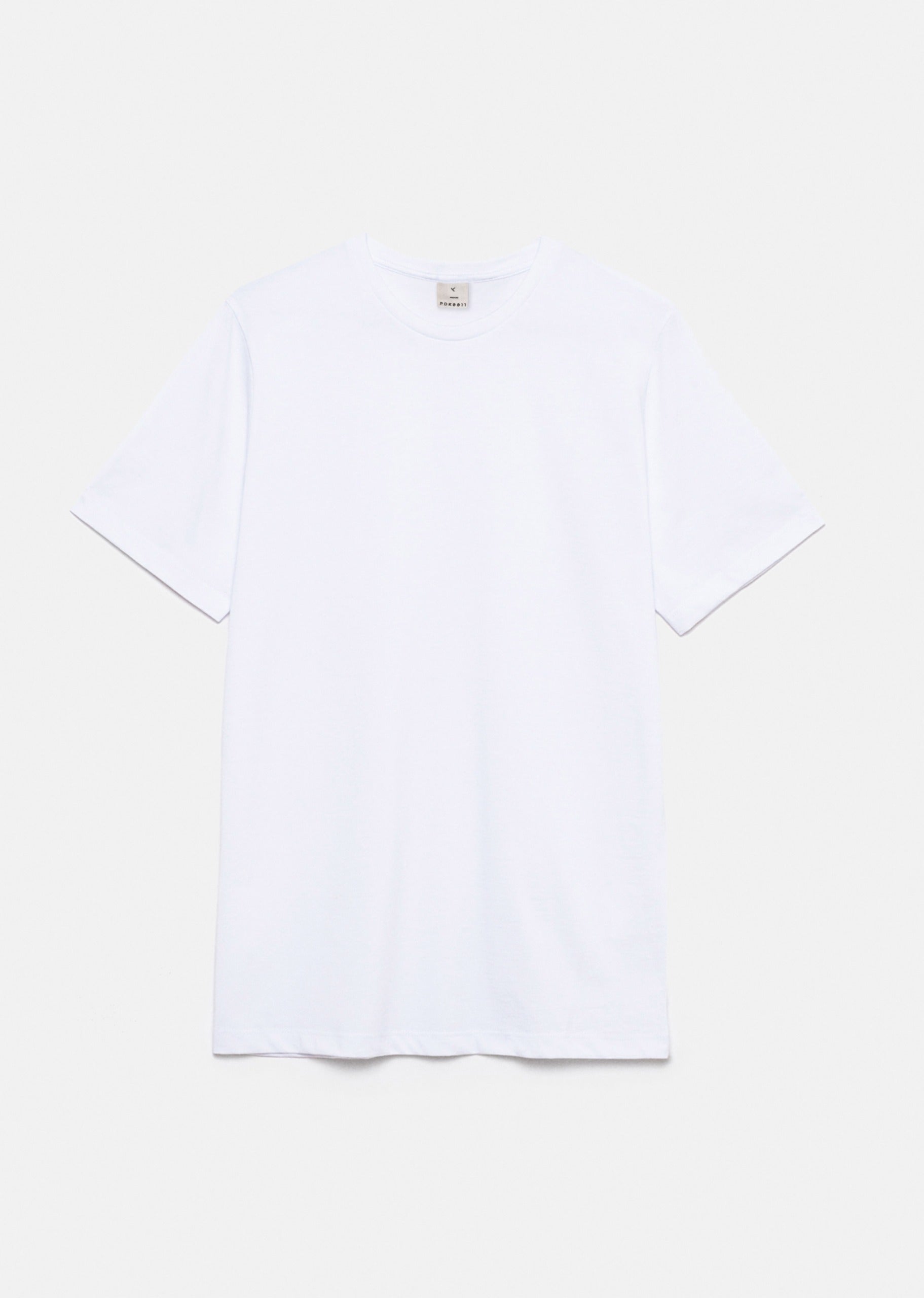 BASIC SLIM-FIT T-SHIRT