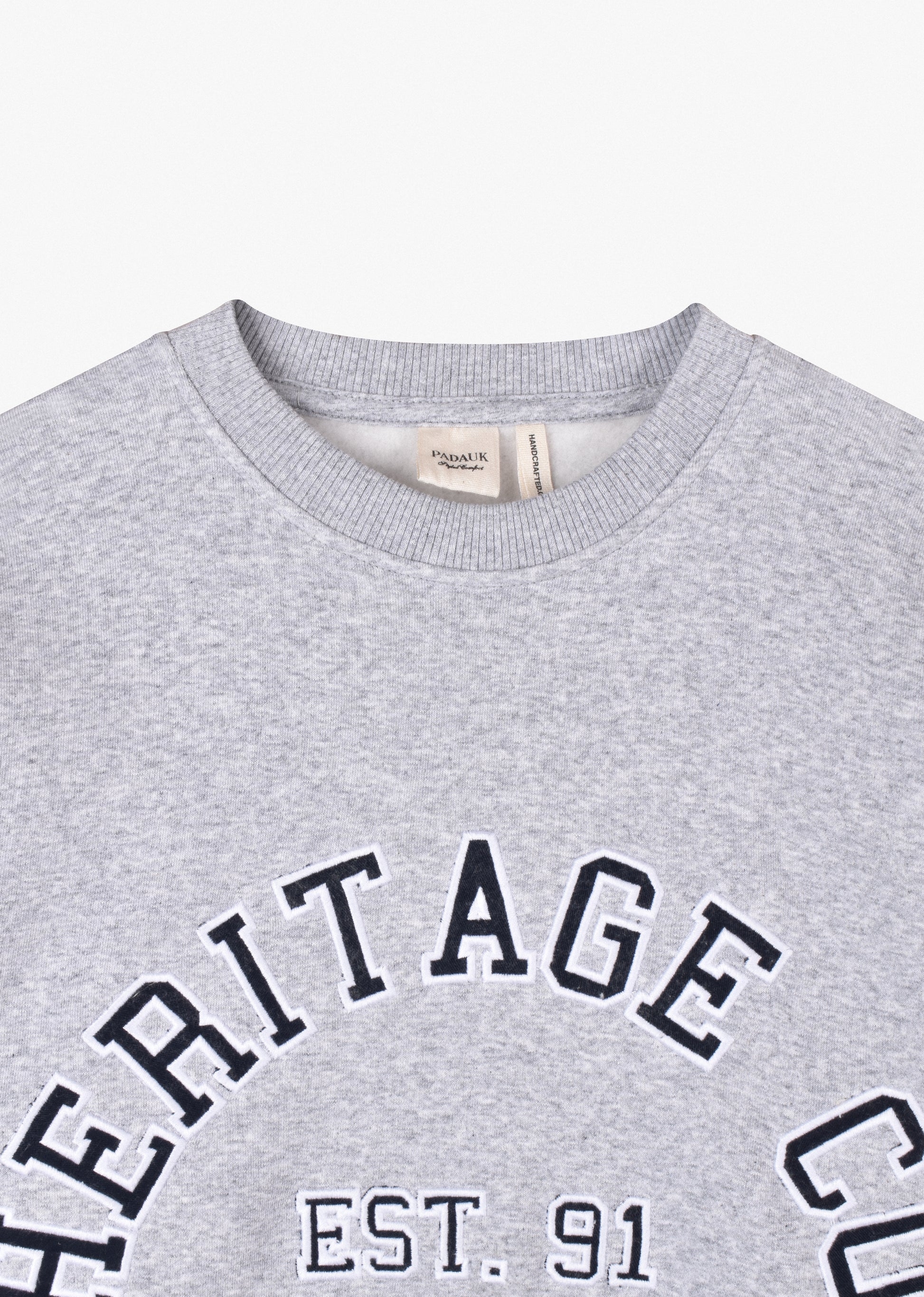 EMBROIDERED OVERSIZE SWEATSHIRT