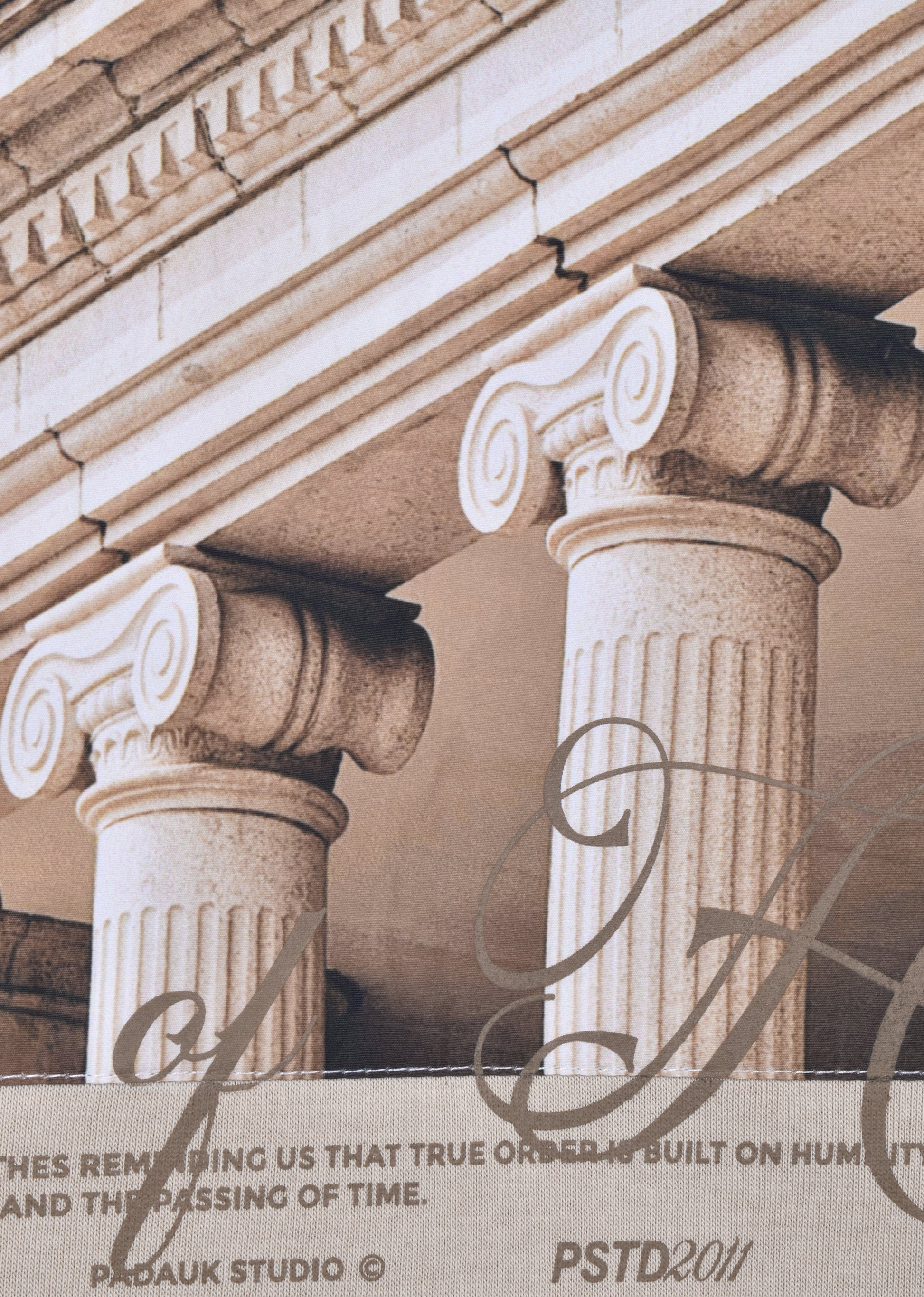 PRINTED PATCH OVERSIZE HOODIE