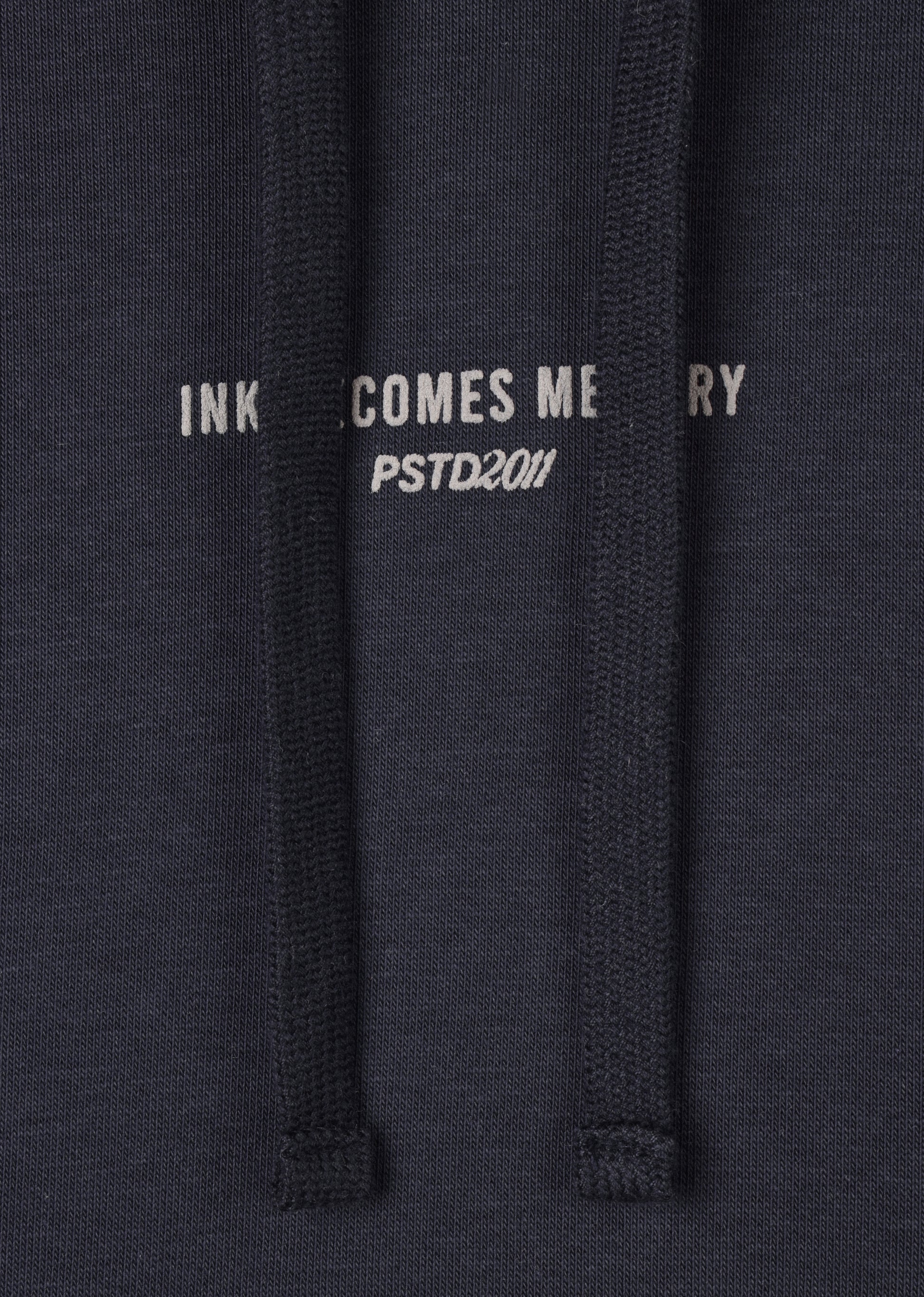 PRINTED PATCH HOODIE