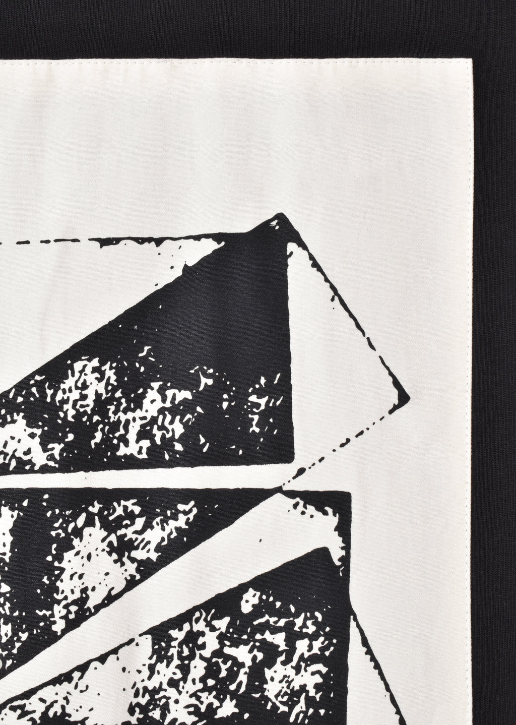 PRINTED PATCH  T-SHIRT