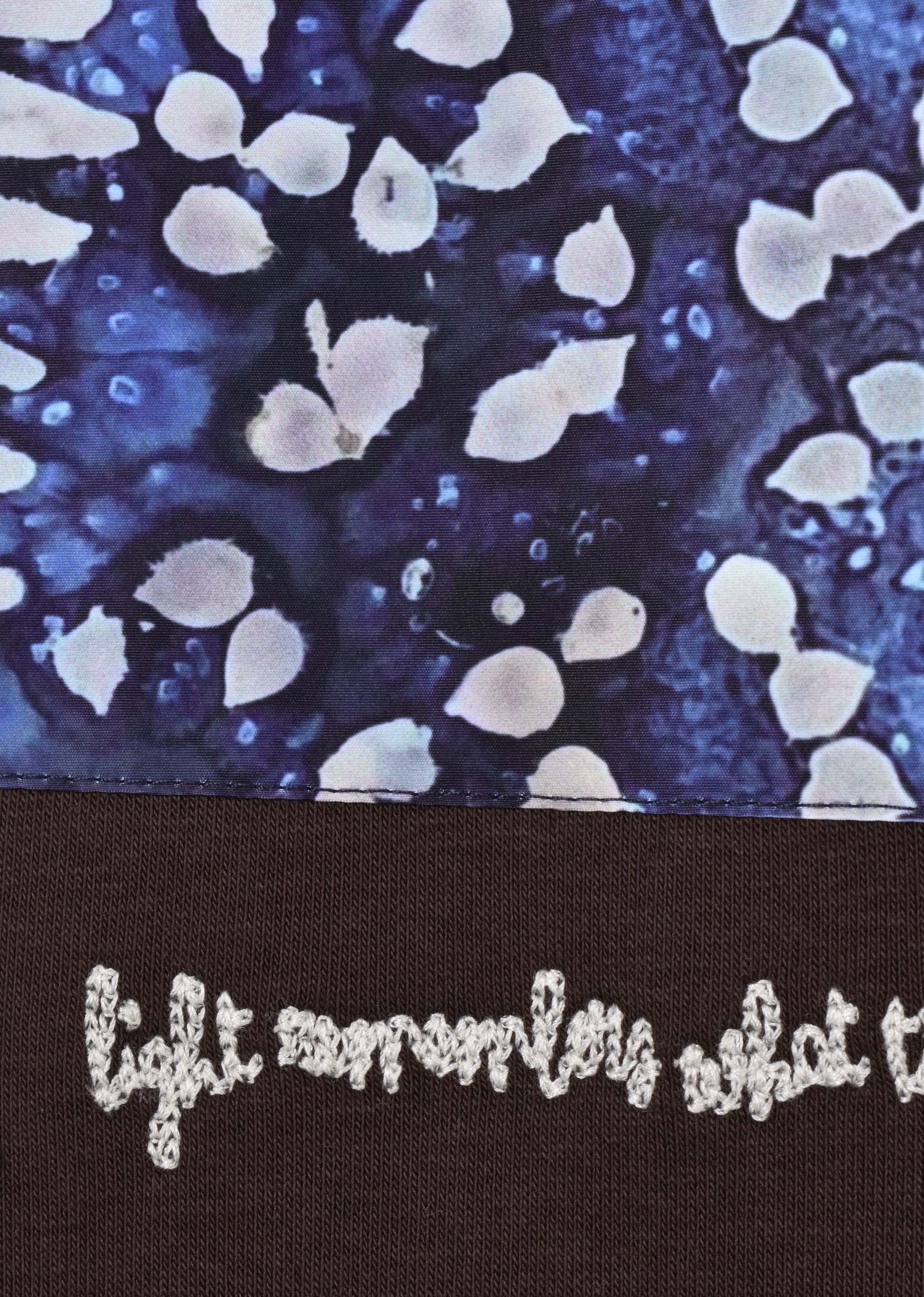 PRINTED PATCH SWEATSHIRT