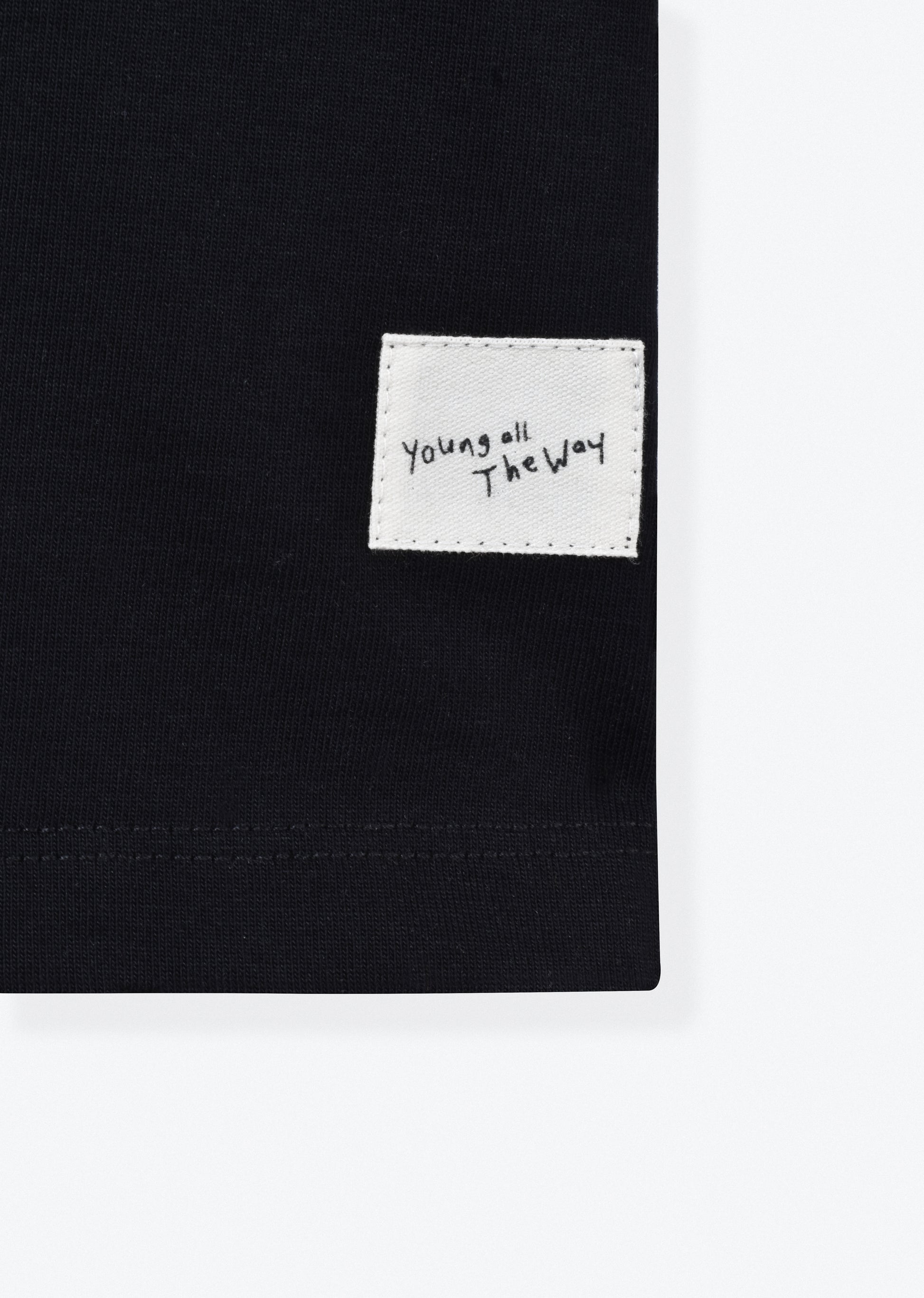 EMBROIDERED OVERSIZE T-SHIRT