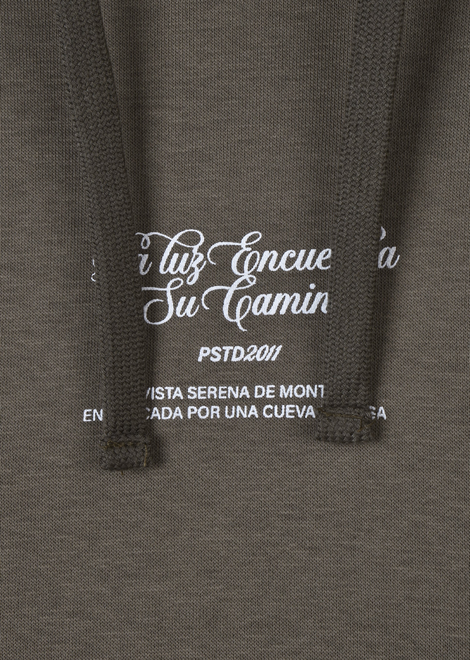 PRINTED PATCH HOODIE