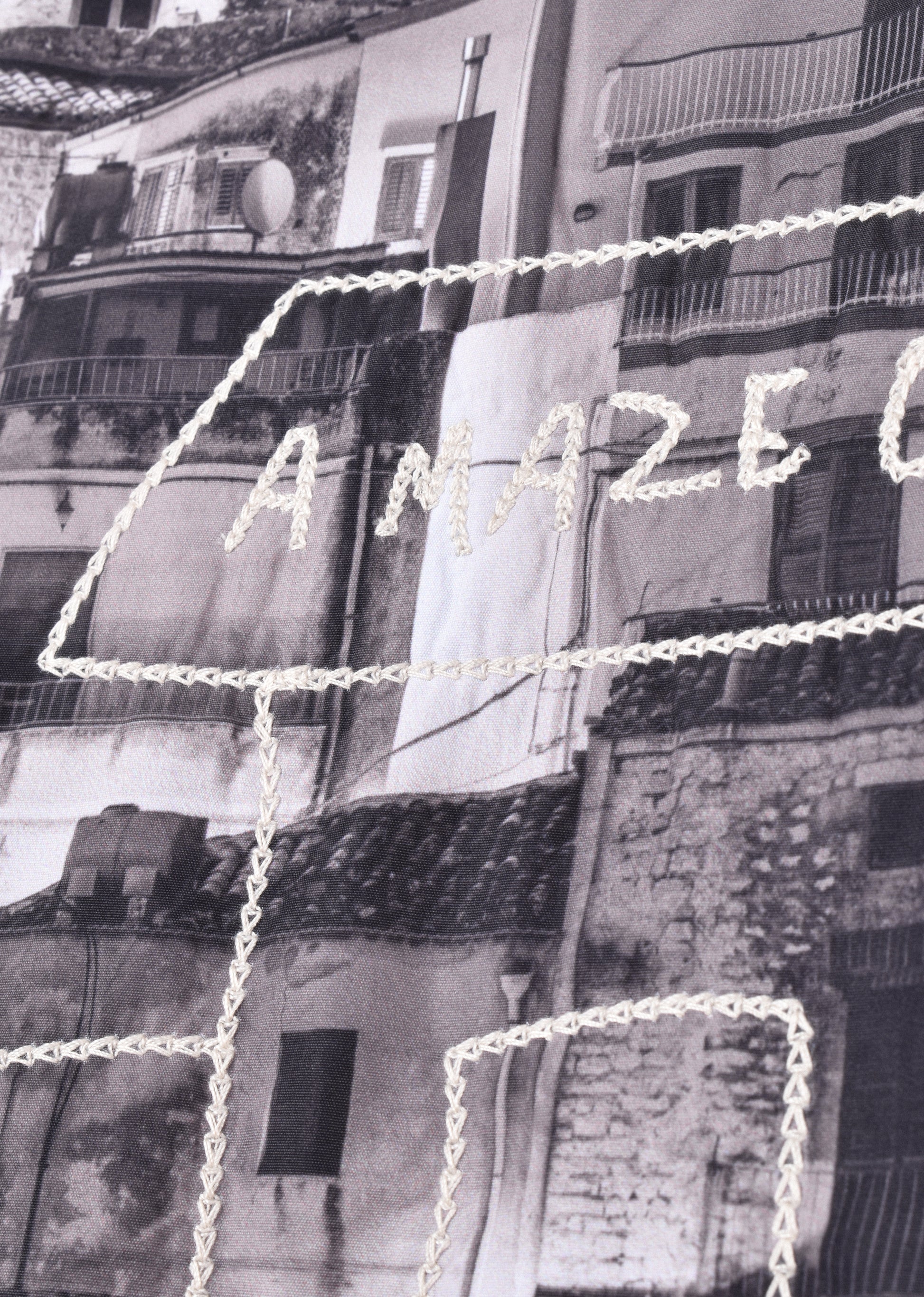 PRINTED PATCH HOODIE