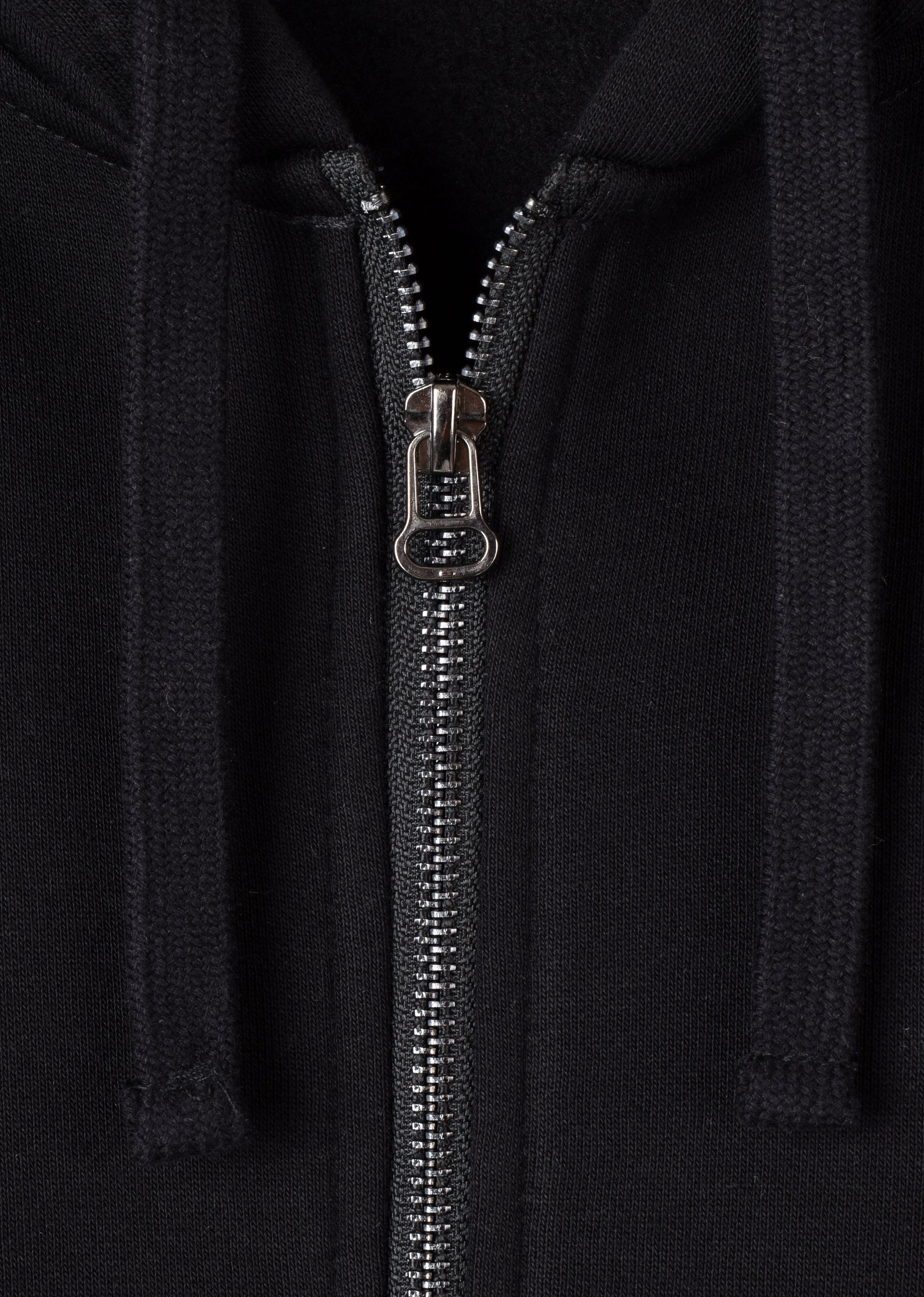 ZIP-UP HOODIE