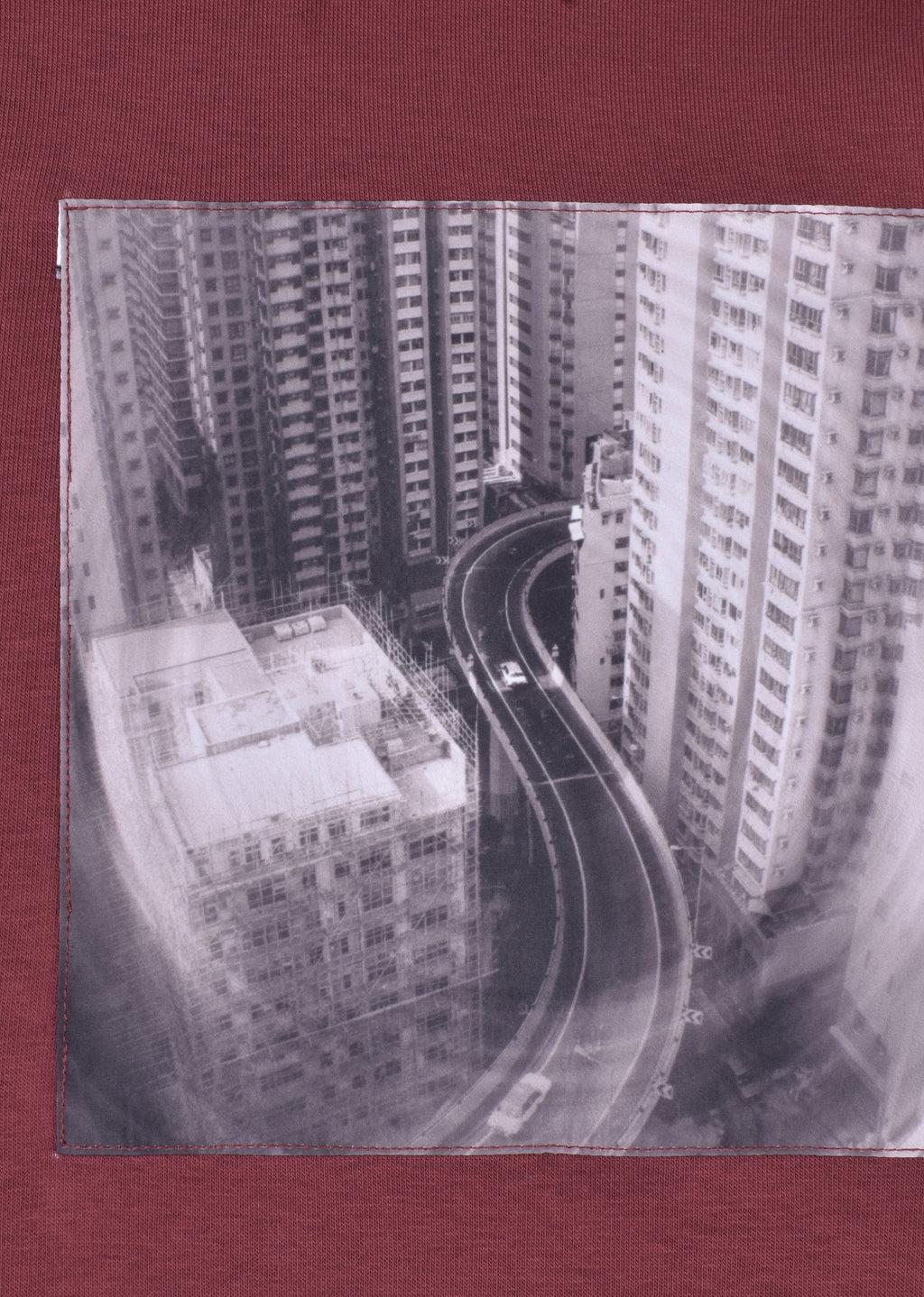 PRINTED PATCH SWEATSHIRT