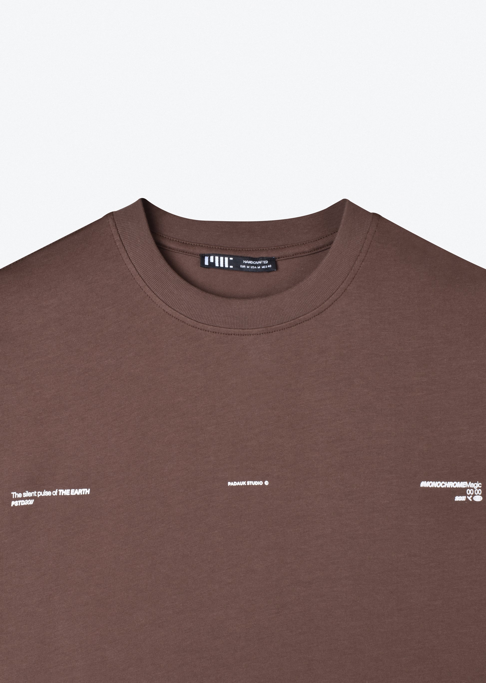 EMBROIDERED BOXY-FIT T-SHIRT