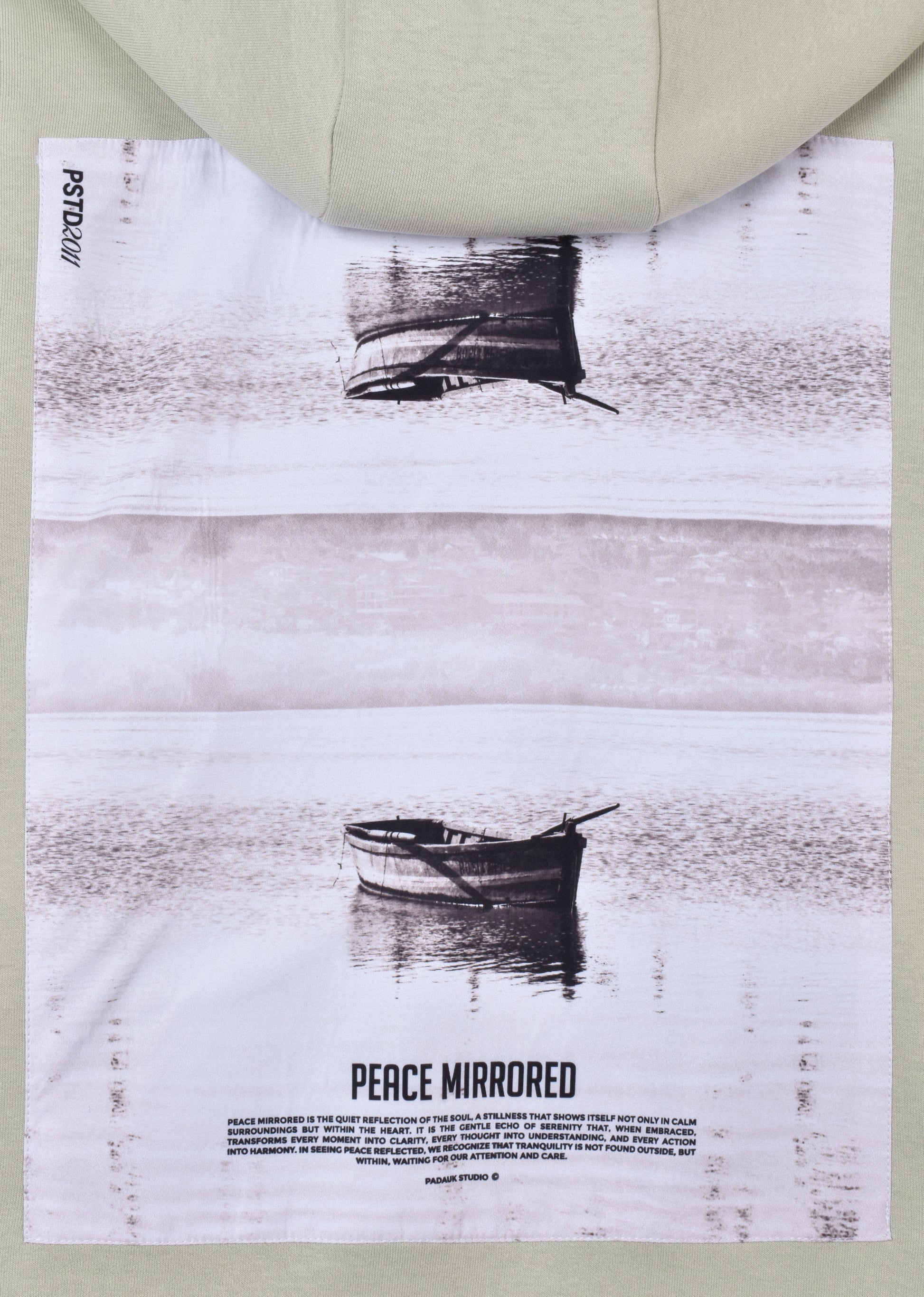 PRINTED PATCH HOODIE