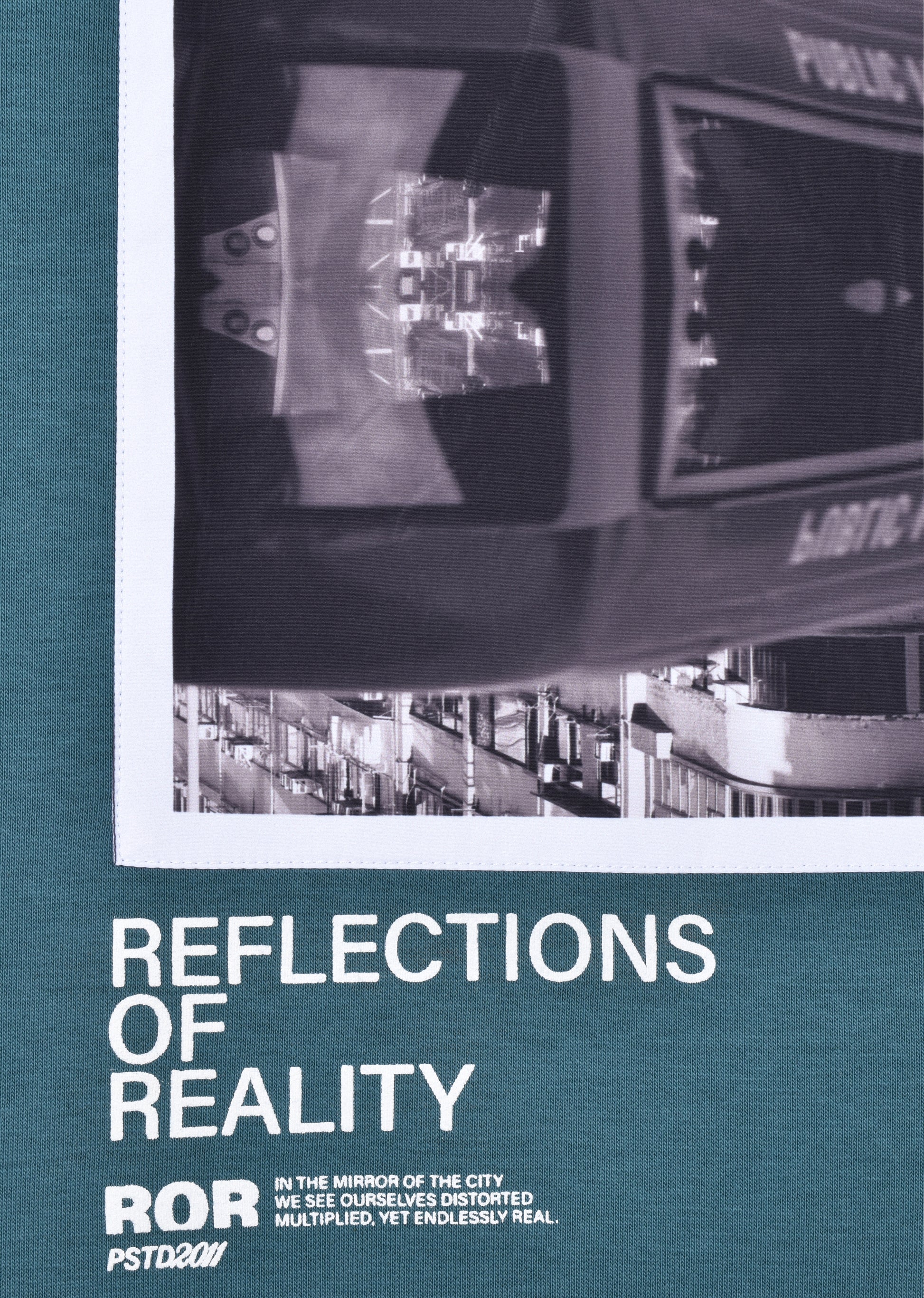 PRINTED PATCH OVERSIZE HOODIE