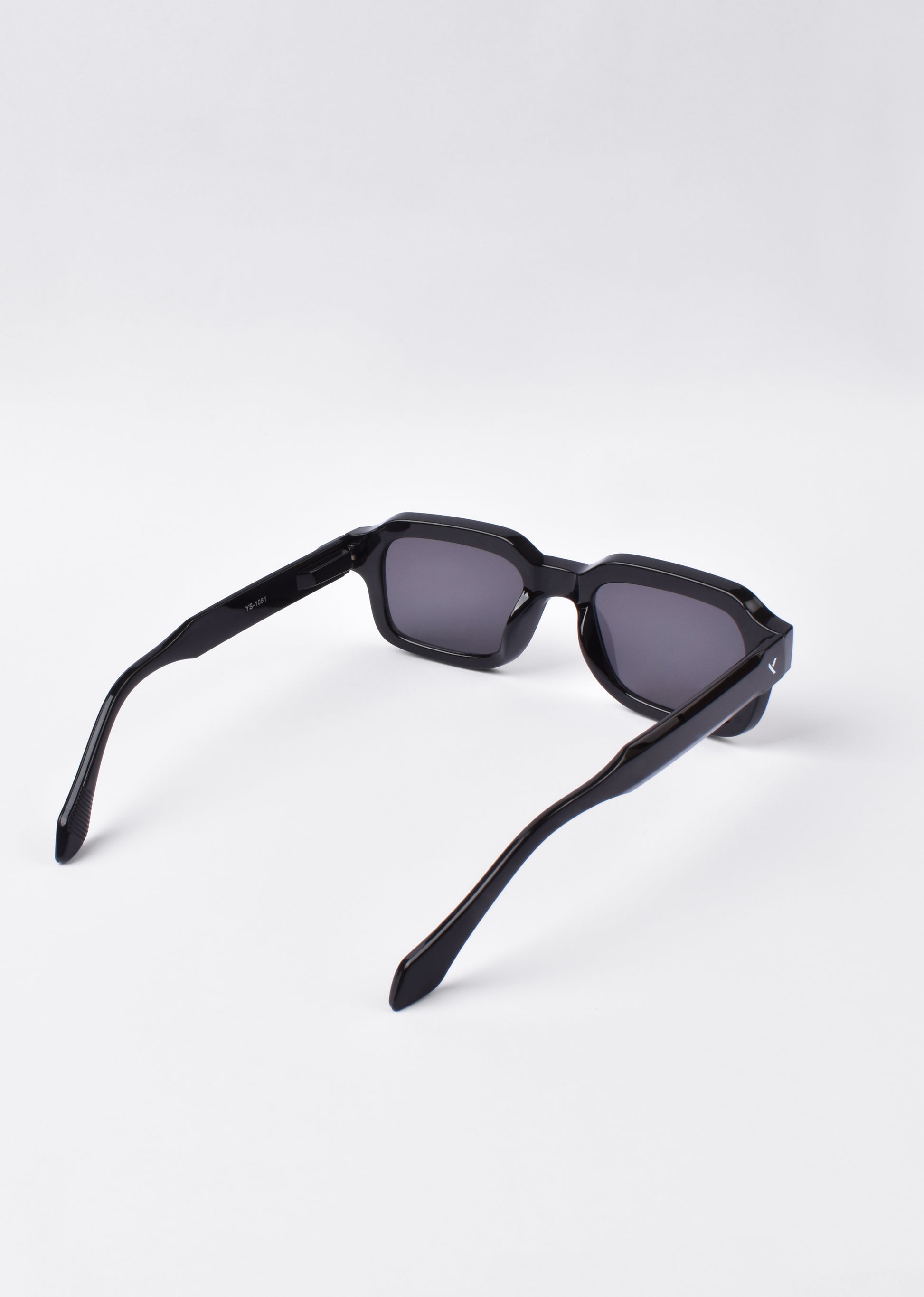 PHANTOM BLACK SUNGLASSES
