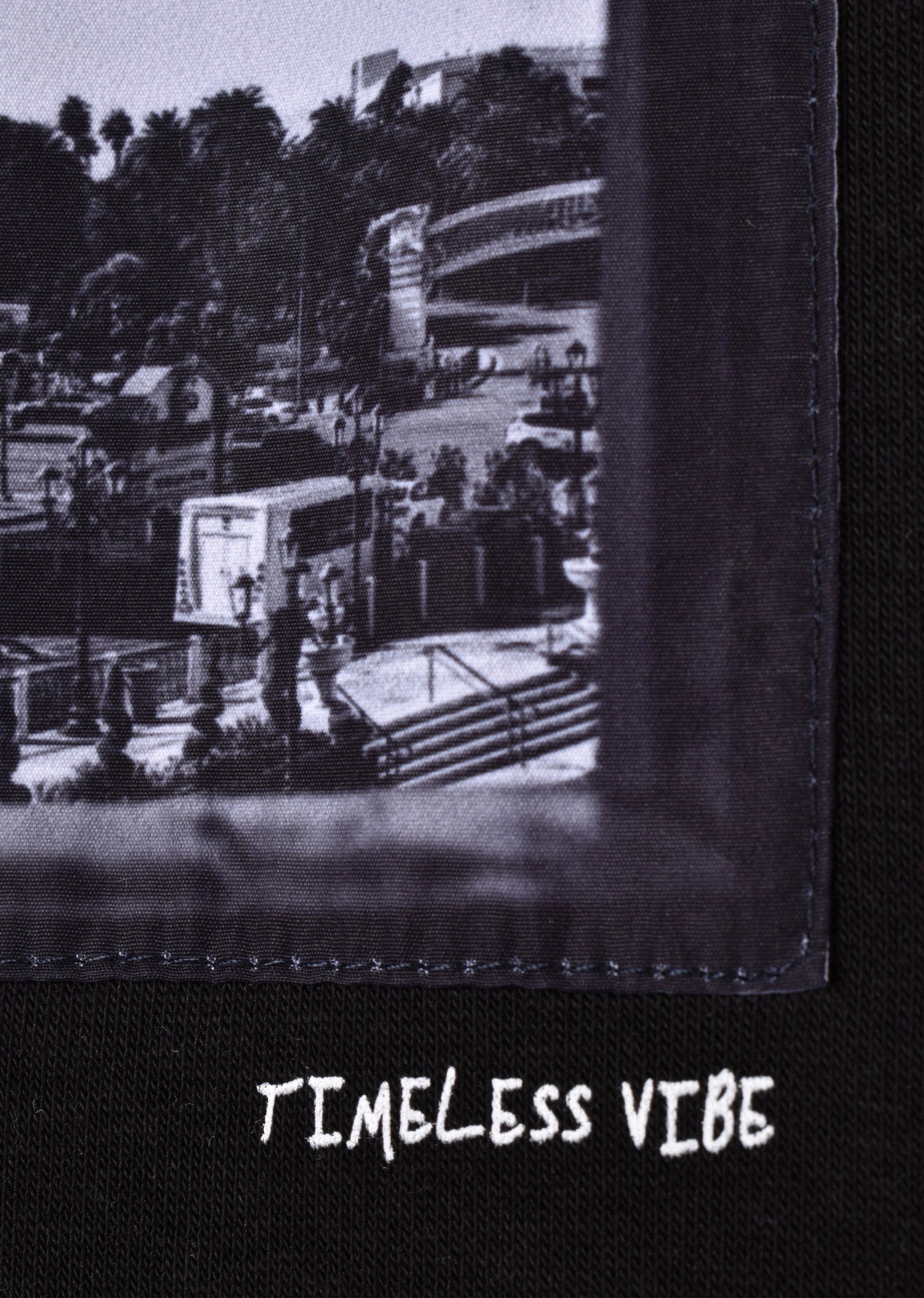 PRINTED PATCH HOODIE