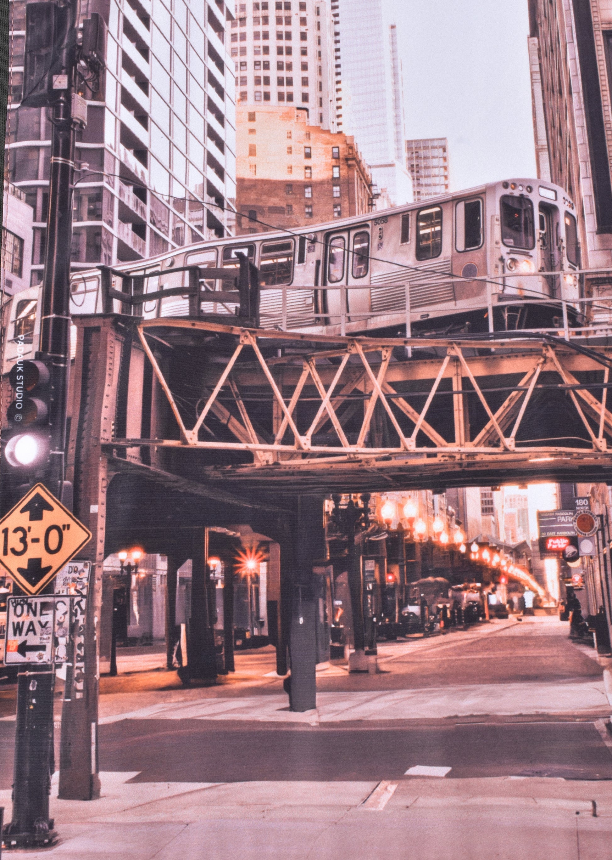 PRINTED PATCH SWEATSHIRT