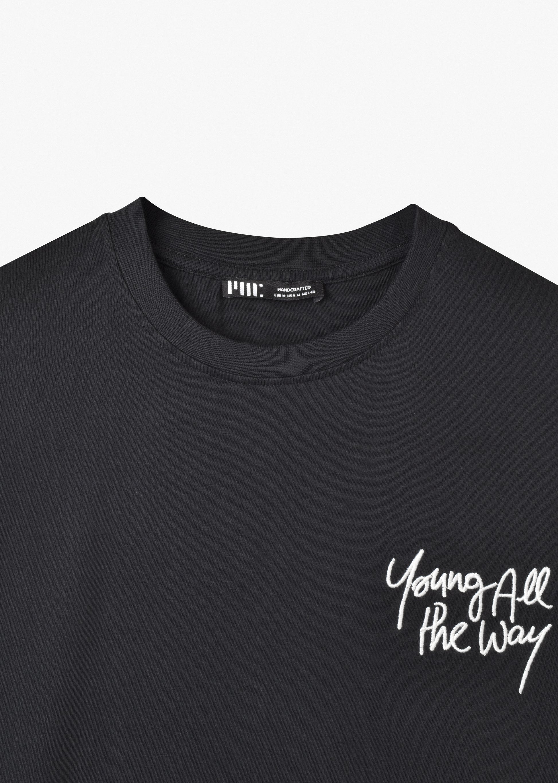 EMBROIDERED OVERSIZE T-SHIRT